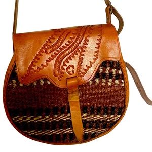African Kiondo leather and sisal crossbody bag. New without tag